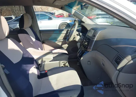 2010 Toyota Sienna Ce из США, поврежденный, VIN 5TDKK4CC4AS309968